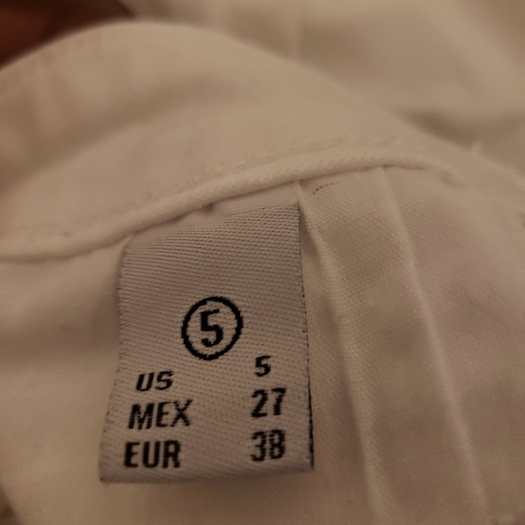 White Preowned Ripped Jeans - Picture 3 of 5